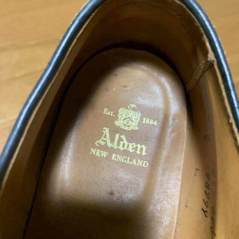 Alden 9879Y
