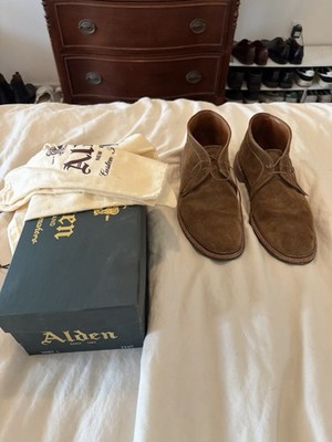Alden 1593L Snuff Suede Chukka