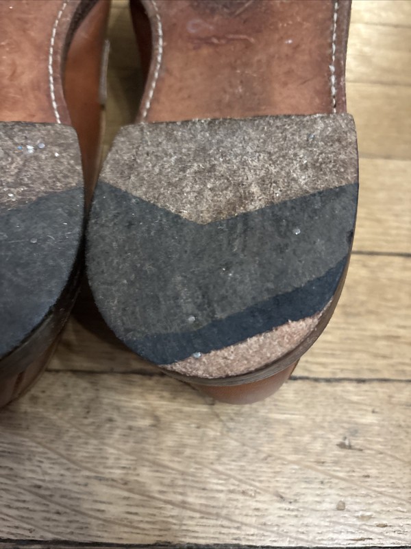 Alden 724