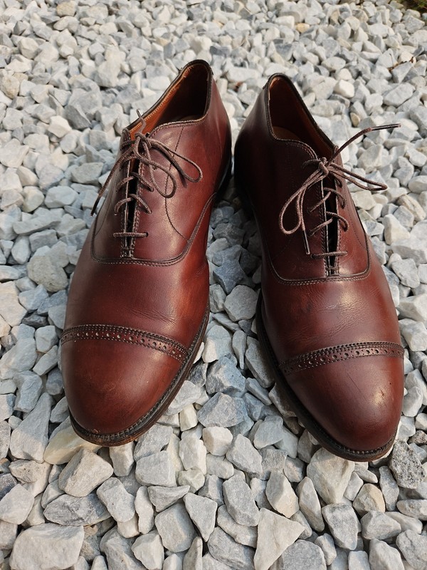 CLEAN Alden size 10 WIDE Mens 900 Style Calfskin Oxford shoes Alden 900 Walnut Calfskin Perforated Straight Tip Bal  main image 2